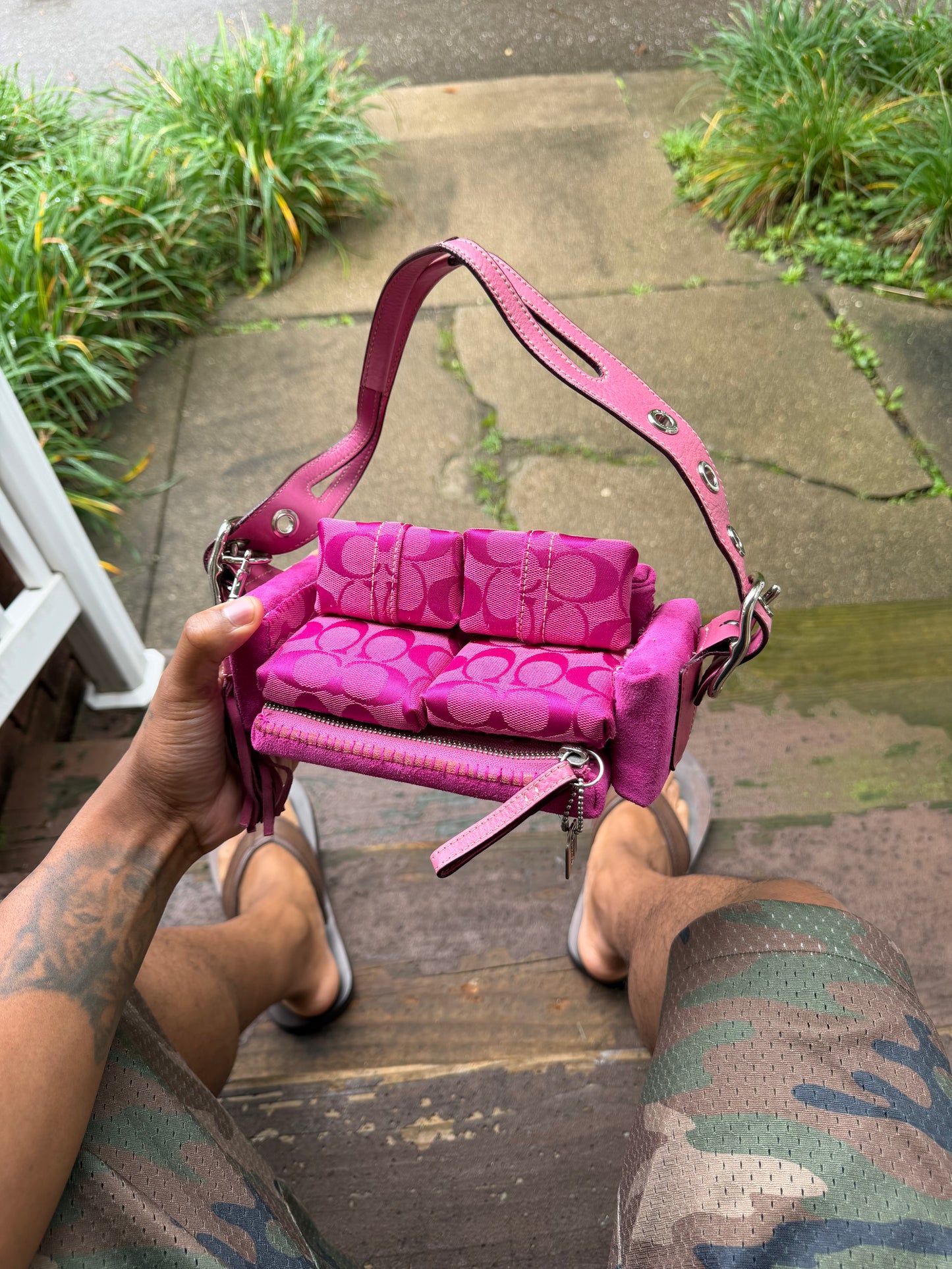 1 of 1 PINK FUCHSIA 'COACH' COUCH BAG