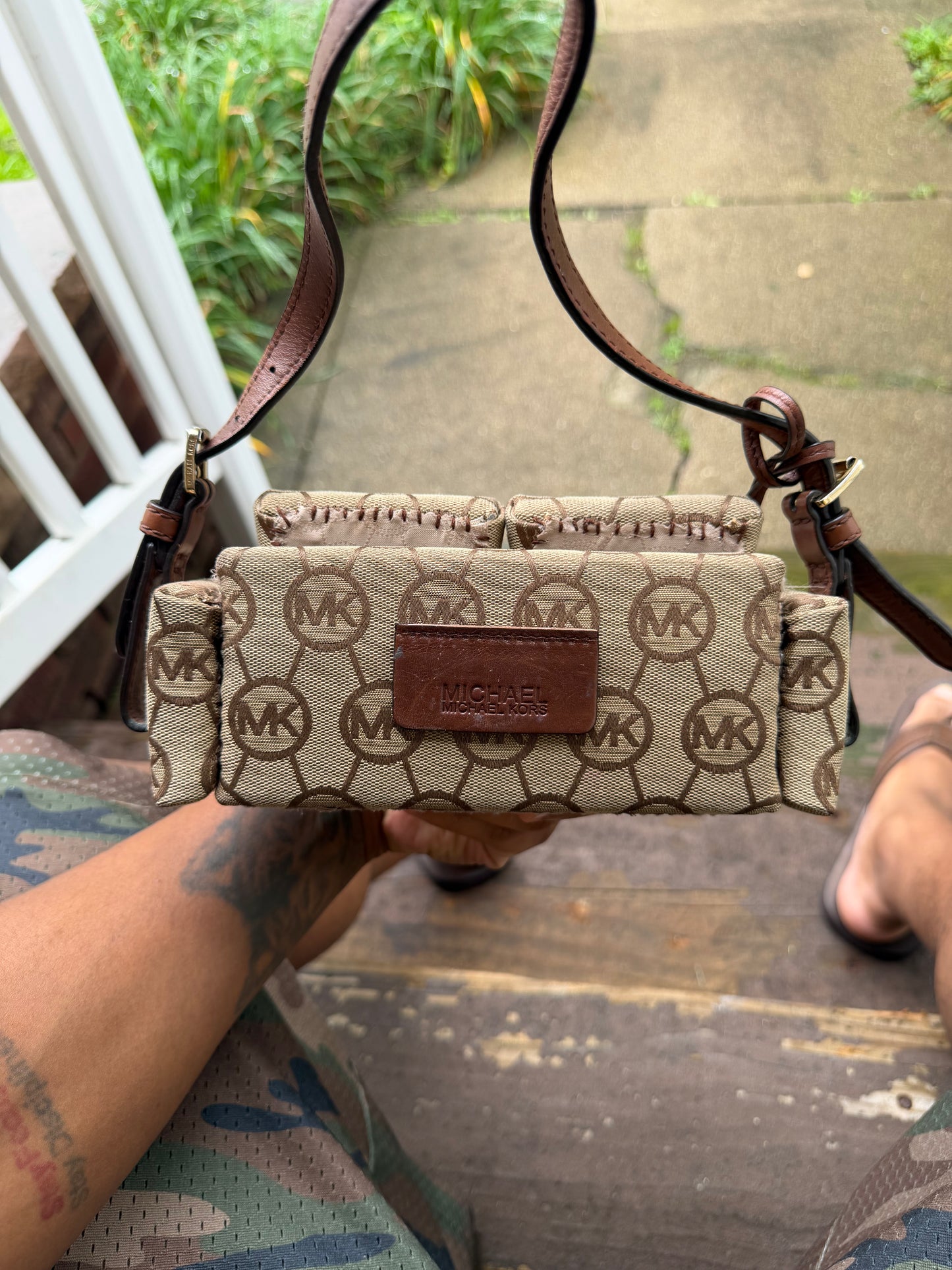 1 of 1  'MICHAEL KORS' COUCH BAG