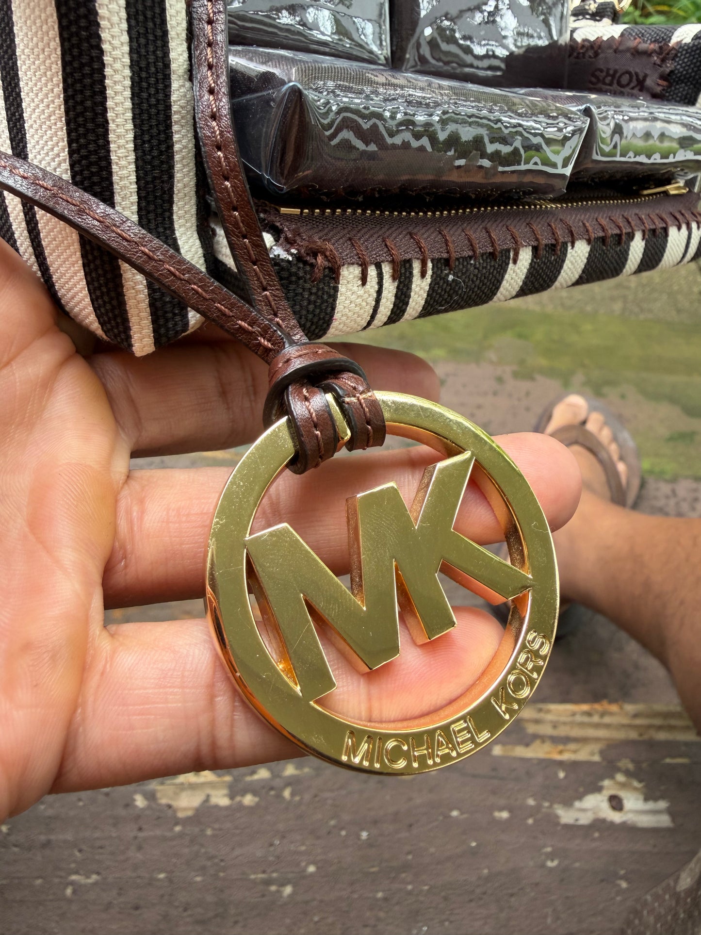 1 of 1 ZEBRA 'MICHAEL KORS' COUCH BAG