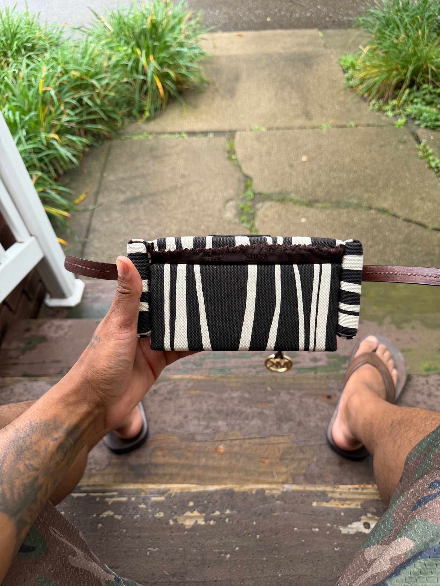 1 of 1 ZEBRA 'MICHAEL KORS' COUCH BAG