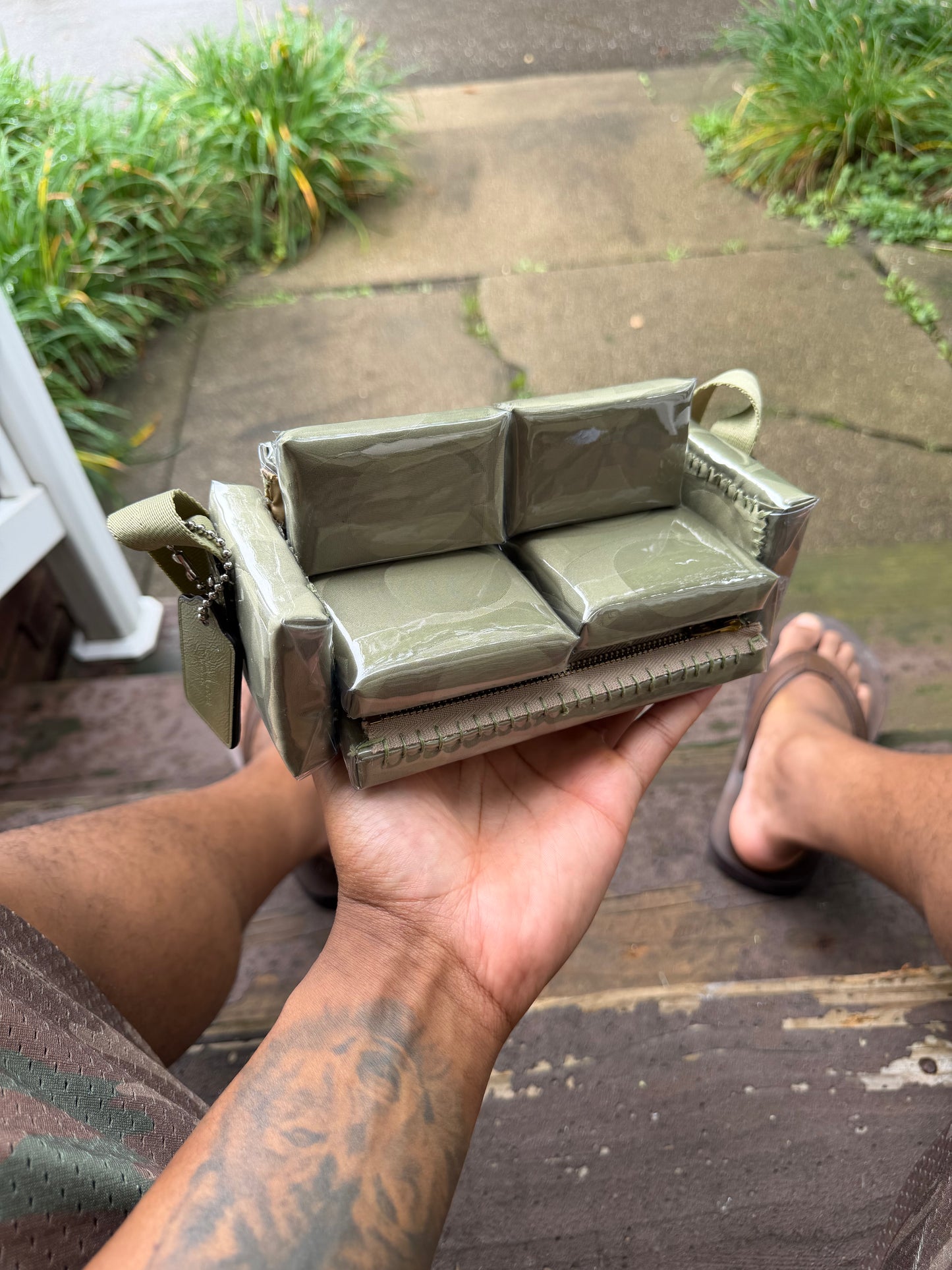 1 of 1 OLIVE GREEN 'COACH' COUCH BAG