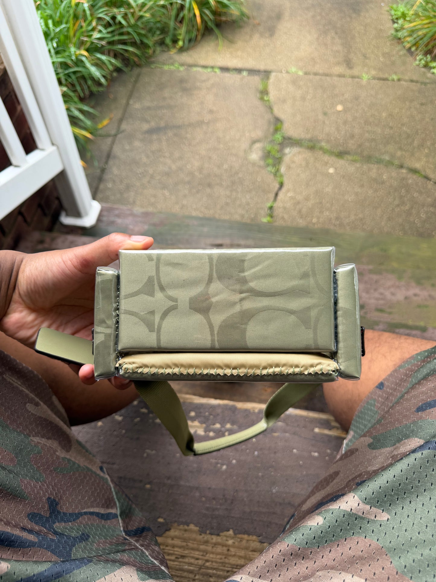 1 of 1 OLIVE GREEN 'COACH' COUCH BAG