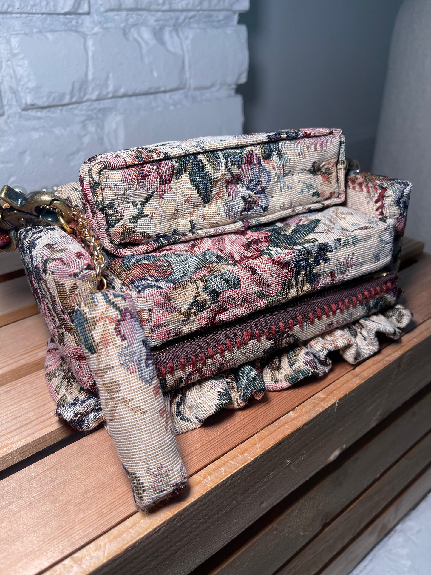 1 of 1 Grandma's Sofa Bag - Antique Rose