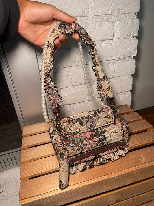 1 of 1 Grandma's Sofa Bag - Antique Rose