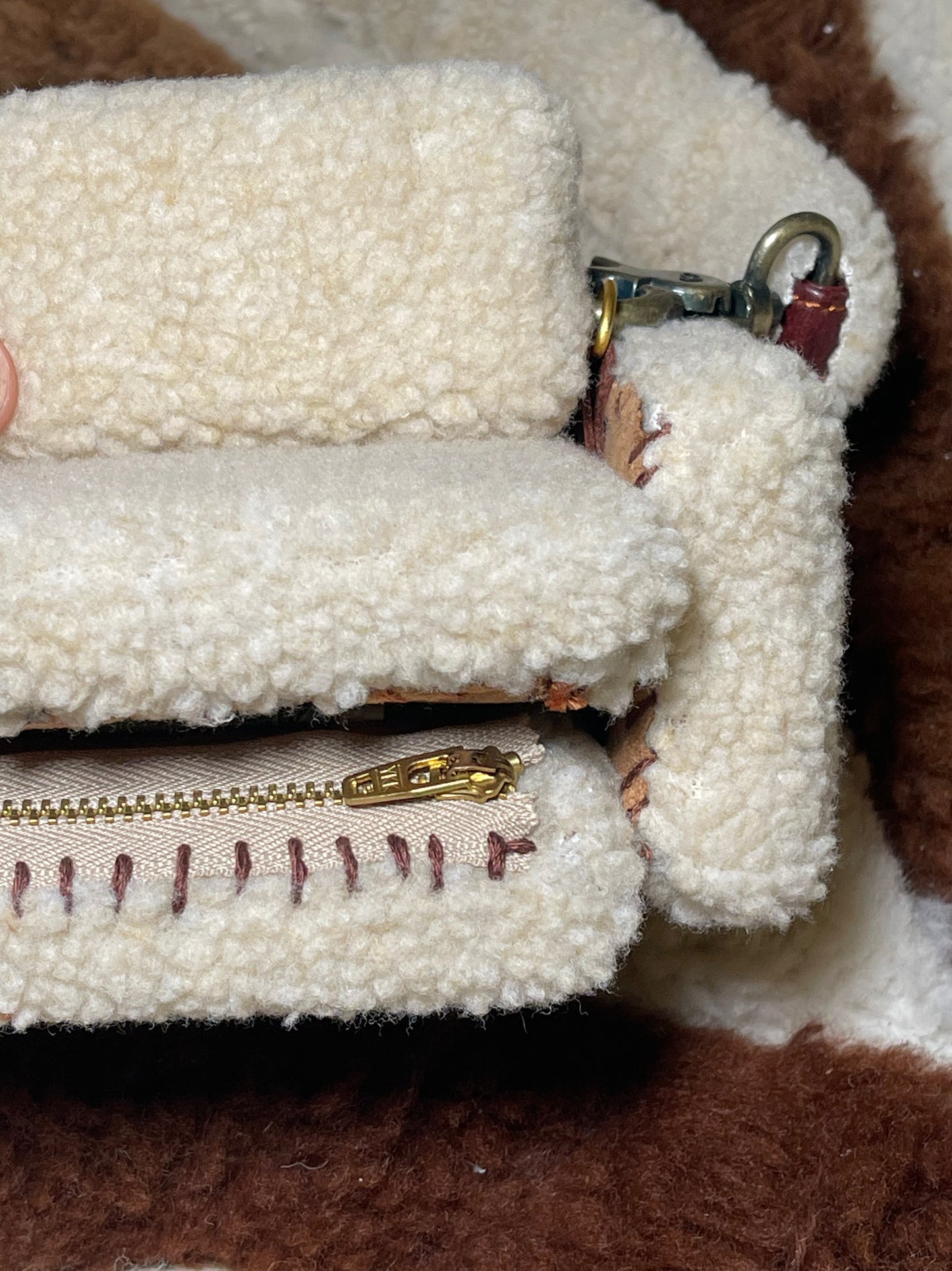 1-of-1 SHERPA 'Loose Change In The Sofa' Bag